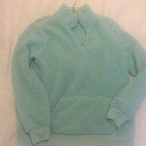 Very comfy light blue fleece